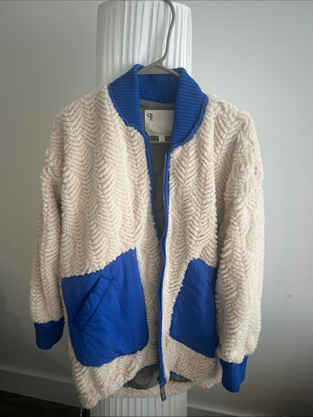 Anthropologie Cream Sherpa Jacket with Blue Trim and Pockets